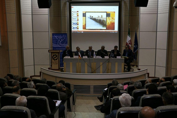 آغاز همایش «روايت علمی احداث پل بعثت بر روی اروندرود» در مشهد
