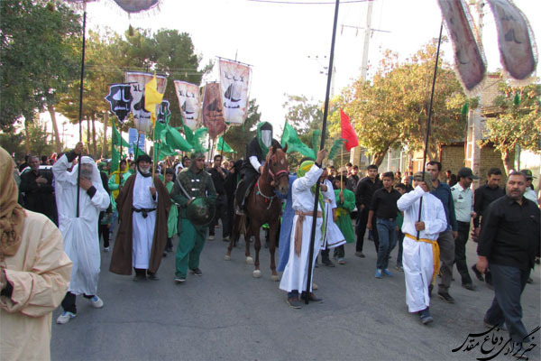 حرکت نمادین کاروان امام حسین به سمت کربلا در جاجرم+تصاویر