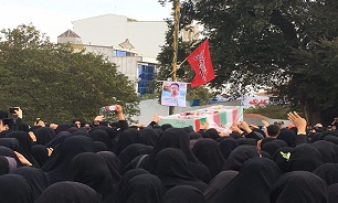 تشییع پیکر مطهر سه شهید گمنام در لاهیجان