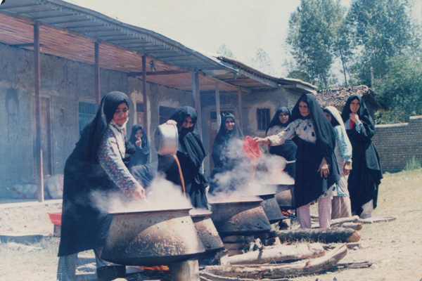 روایتی از نقش زنان استان گلستان در دفاع مقدس + تصاویر