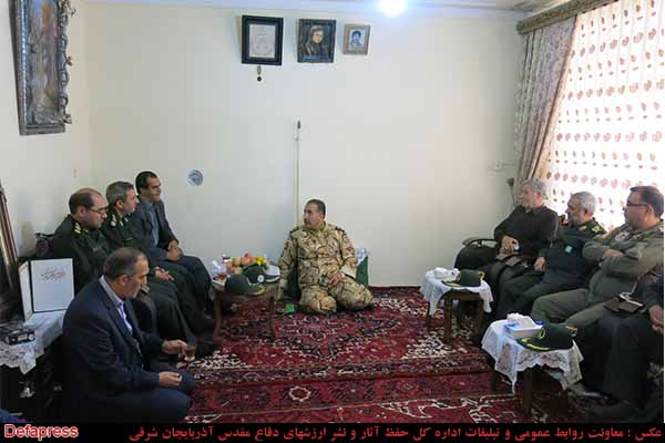 دیدار مدیر کل حفظ آثار  آذربایجان شرقی با خانواده‌های معظم شهدا در تبریز / تصاویر