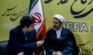 دشمن مردم را با اختلافات داخلی سرگرم می‌کند/ اسناد انقلاب اسلامی بدون متولی است