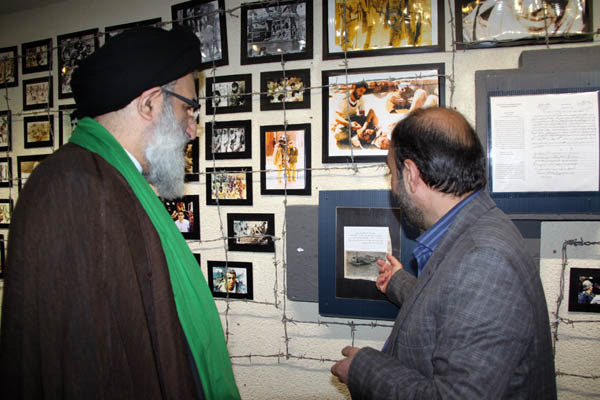 بازدید نماینده ولی فقیه در البرز از مرکز فرهنگی دفاع مقدس همدان