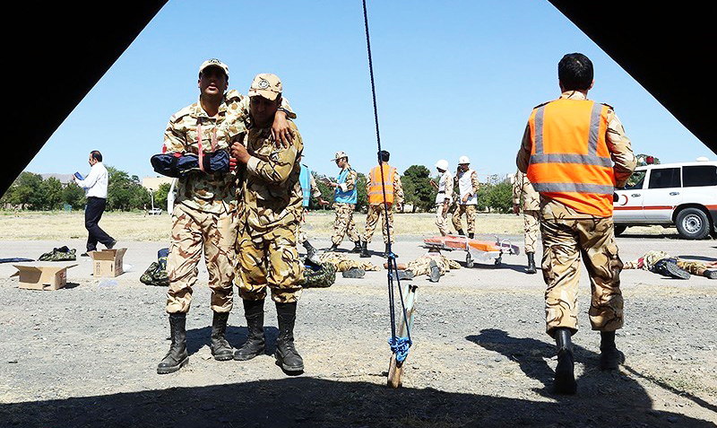 برگزاری رزمایش امداد و نجات نیروهای مسلح در پایگاه هوایی شهید دوران شیراز