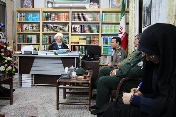 راه اندازی مرکز تخصصی سینمای دفاع مقدس/ فرهنگ ایثار و شهادت باید در فرزندان ایثارگران نهادینه شود