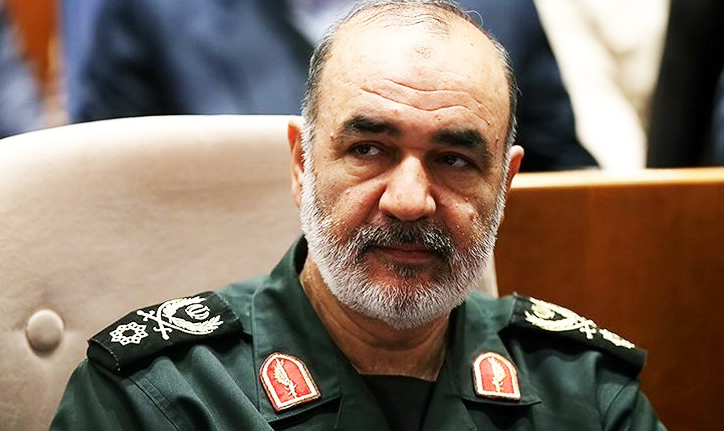 بازدید سردار سلامی از نمایشگاه دستاوردهای سازمان بسیج مستضعفین بازدید سردار سلامی از نمایشگاه دستاوردهای سازمان بسیج مستضعفین