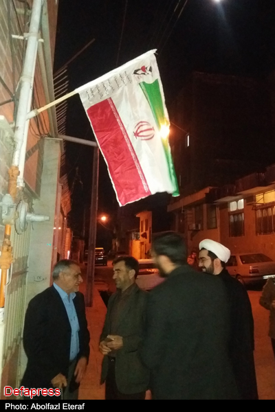 تصاویر / آئین نصب پرچم اجلاسیه شهدای گلستان بر سردر منازل شهدا