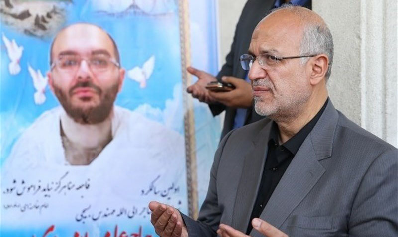 پدرانههایی با شهید منا/ ۸۰ روز در بیخبریت سوختم تا نمی از دریای دلتنگی پدران شهدا بر روحم بنشیند پدرانههایی با شهید منا/ ۸۰ روز در بیخبریت سوختم تا نمی از دریای دلتنگی پدران شهدا بر روحم بنشیند