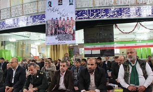 مراسمی برای شهدا که نیاز به تبلیغات نداشت/اینجا پست های کلیدی تقسیم نمی شود