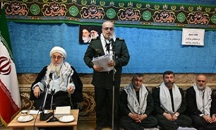 بسیج در تمامی مراحل انقلاب روسفید بیرون آمده است