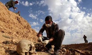 کشف چندین گور متعلق به تروریست‌های داعش در استان دیاله عراق