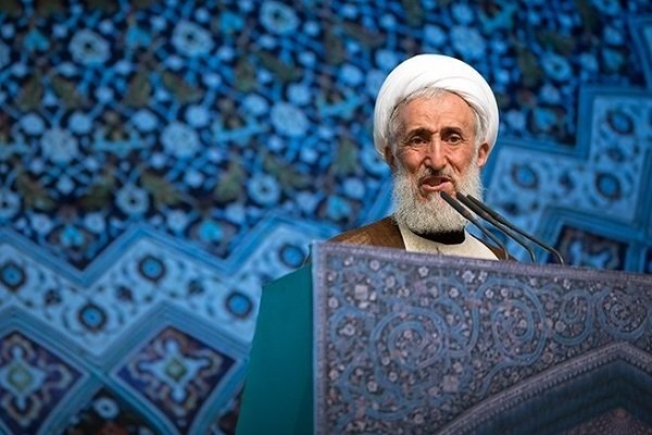 ملت ایران زیر بار تحمیل بی‌حجابی نخواهد رفت