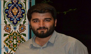 سطح تاثیرگذاری شعر دفاع مقدس به دلیل  آشنایی مردم ایران با شعر بسیار بالا است