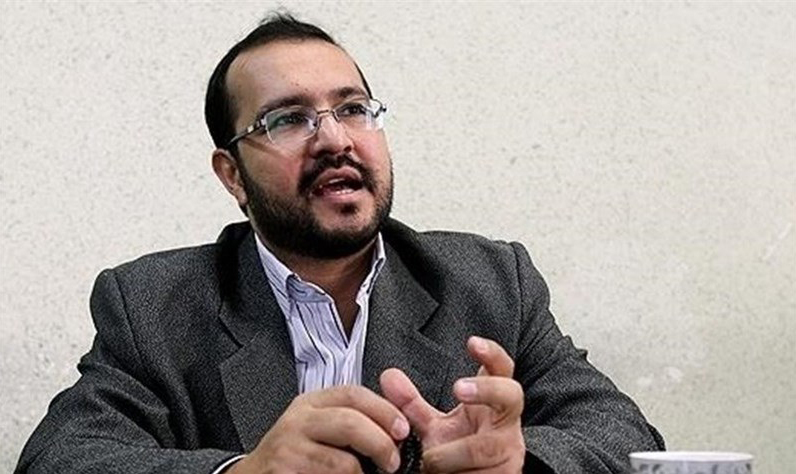 رمان «سه راه گردون» منطبق بر گفتمان انقلاب اسلامی است رمان «سه راه گردون» منطبق بر گفتمان انقلاب اسلامی است