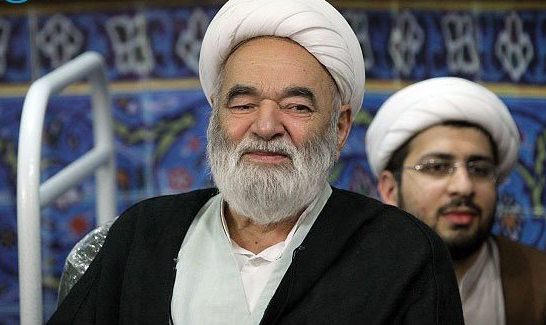 تقوا سبب میشود انسان راهی را برود که باید برود تقوا سبب میشود انسان راهی را برود که باید برود