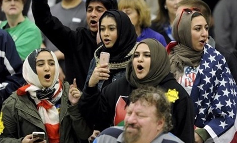 کاخ سفید برای ممانعت از ورود مسلمانان به دیوان عالی متوسل می‌شود