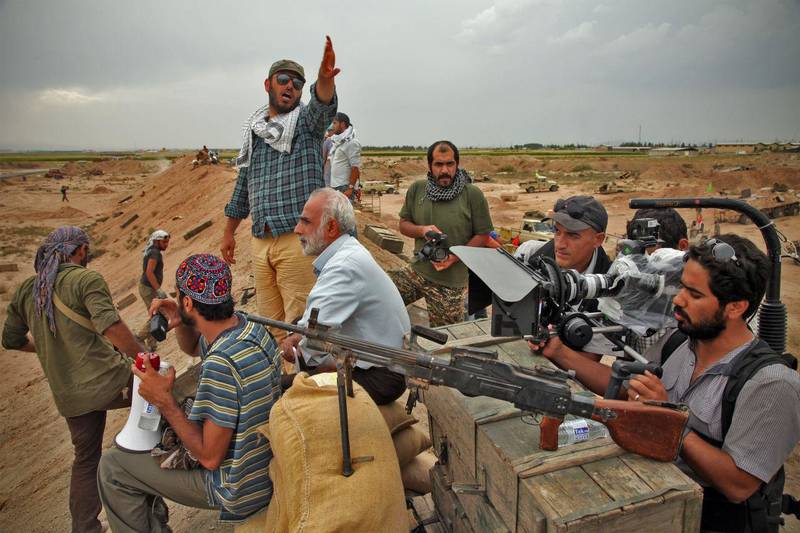 اقدام تحسین‌‌برانگیز رسانه ملی در پخش سریال «ایستاده در غبار»