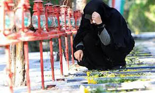 ازخواهران می خواهم با حجاب خود مشت محکمی بر دهن منافقین بزنید
