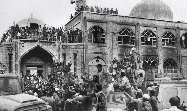 همراه «پری نخلستان» به کمک بچههای خرمشهر برویم همراه «پری نخلستان» به کمک بچههای خرمشهر برویم
