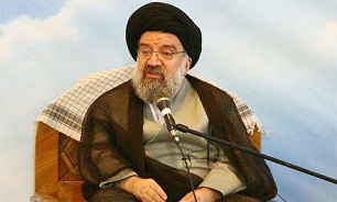 امروز زمان پاسخگویی به شبهات جوانان است