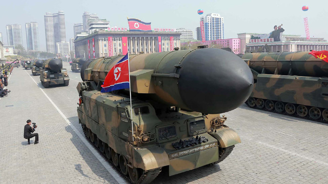 آمادگی حمله اتمی به کره شمالی از سوی آمریکا/ تصمیم اتحادیه اروپا برای تصویب تحریم‌های بیشتر علیه پیونگ یانگ/ موضع‌گیری عجیب نماینده اسبق آمریکا در سازمان ملل