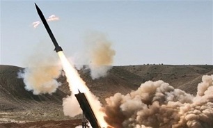 شلیک موشک‌های زلزال 2 توسط ارتش یمن به مرکز تجمع مزدوران عربستان