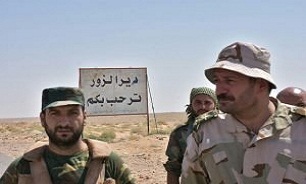 فرمانده نیروهای هم‌پیمان سوریه: اگر توطئه آمریکا نبود آزادی دیرالزور به تأخیر نمی‌افتاد