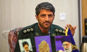 نمایشگاه «خاکیان افلاک» به مناسبت هفته دفاع مقدس در مبارکه برپا شد