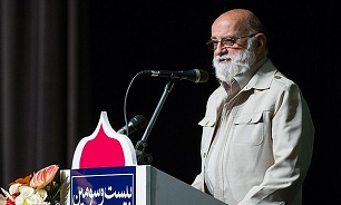روز به روز بر عظمت انقلاب افزوده می‌شود