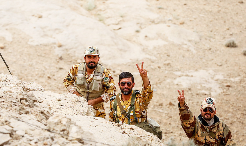 ارتش انقلابی و بصیر