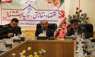 مرکز فرهنگی دفاع مقدس ، مهمترین دغدغه اولویت دار استان سمنان/// چه زمانی برگزار شده؟؟///  دیروز ظهر ببخشیدا زمانش اینقد مهمه که بخاطر اون خبرو نزدید!!!!!!  خبرم دیروز ارزش رسانه ای داشت  نه امروز . اگه یه سرچ بزنید  رسانه ها استانی زدند این خبرو