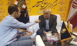 بازدید «کریم کریمی» از پیشکسوتان دفاع مقدس از غرفه خبرگزاری دفاع مقدس بازدید «کریم کریمی» از پیشکسوتان دفاع مقدس از غرفه خبرگزاری دفاع مقدس