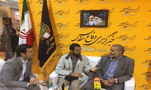 بازدید نماینده کارگر کشور در وزارت کار از غرفه خبرگزاری دفاع مقدس بازدید نماینده کارگر کشور در وزارت کار از غرفه خبرگزاری دفاع مقدس