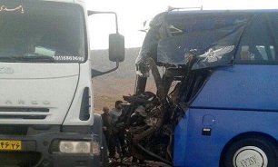 برخورد اتوبوس با کامیون در آذربایجان شرقی