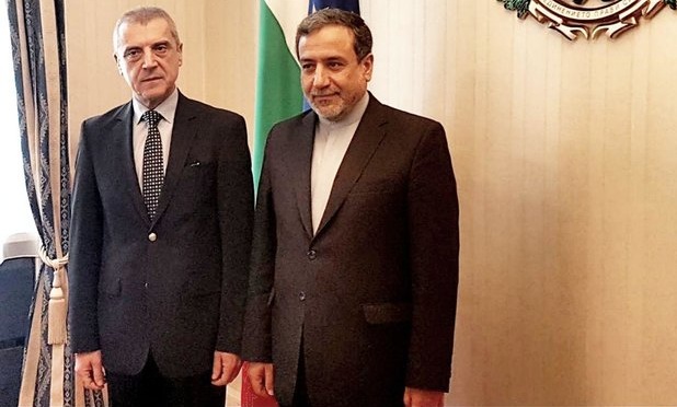 عراقچی با دبیر سیاست خارجی بلغارستان دیدار کرد