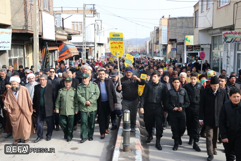 تصاویر/ راهپیمایی باشکوه ۲۲ بهمن در شهرستان «باسمنج»