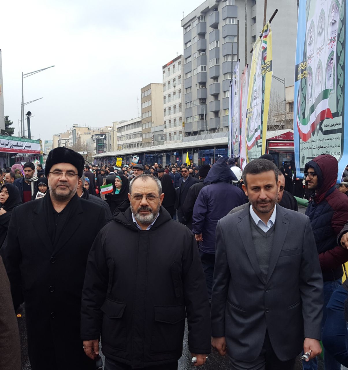 خلبانان جوان و انقلابی ارتش آماده دفاع از کشور هستند