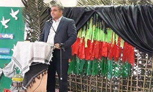 دانش آموزان مناسب ترین گزینه برای پیام رسانی خون شهدا هستند