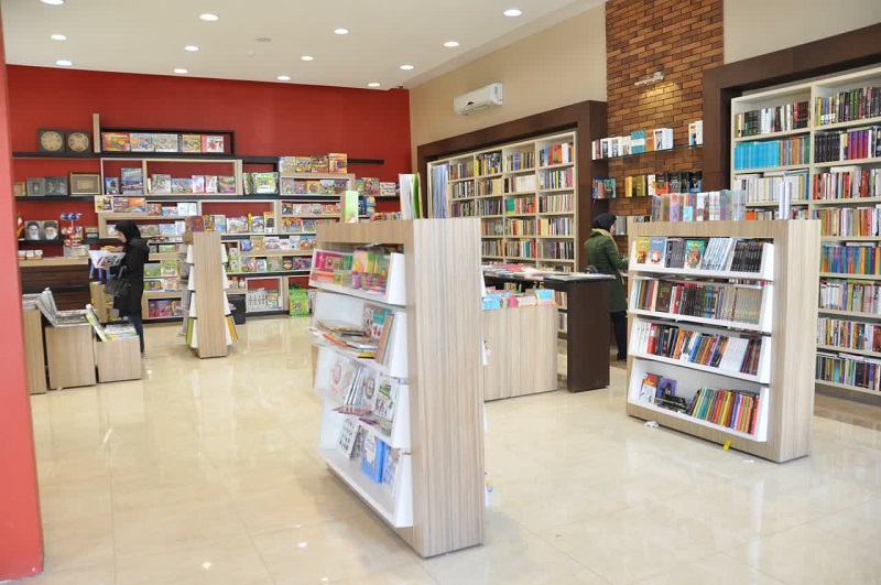 فعالیت شبانه‌روزی فروشگاه‌های کتاب «به‌نشر» در مشهدالرضا (ع)