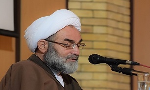 دیدار پاسداران گیلانی با آیت‌الله فلاحتی به‌مناسبت روز پاسدار