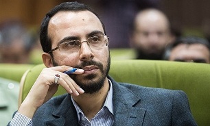 در جهت انتقال مفاهیم دفاع مقدس به جوانان تلاش مضاعف داشته باشیم