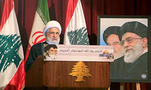 امام خمینی، ایران را از کشوری وابسته به کشوری پیشرفته تبدیل کرد/ آمریکا می‌خواهد ایران کشوری ضعف باشد