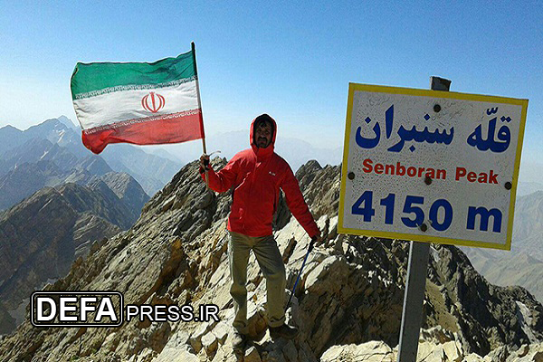 صعود گروه كوهنوردی فرزندان شاهد و جانباز مشهد مقدس به بام «لرستان»