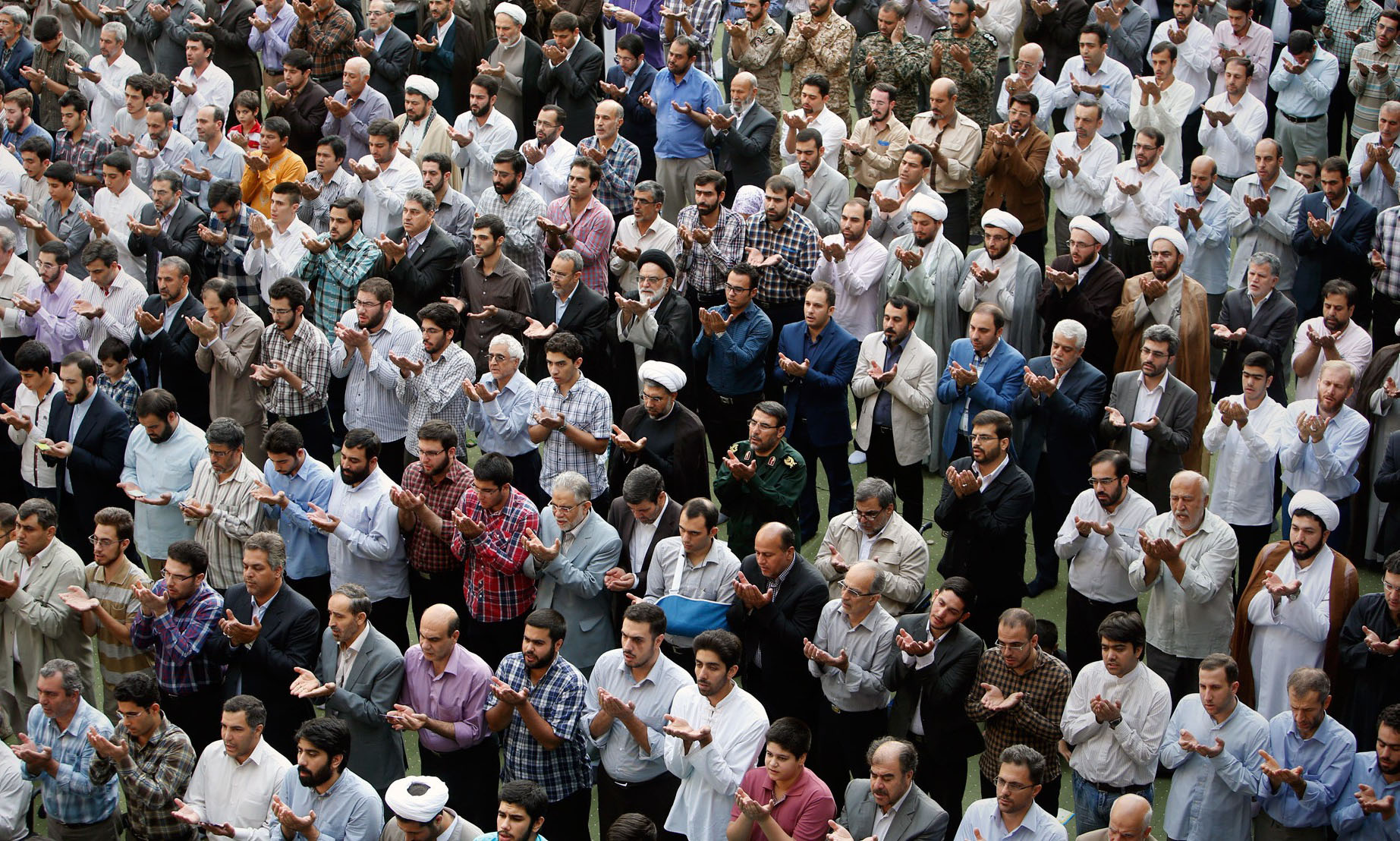 پوشش تصویری نماز پرشکوه عید فطر با ۱۱ دوربین از شبکه یک
