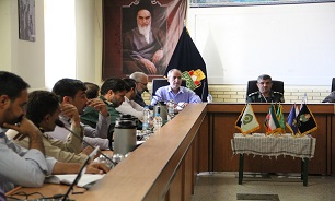 ترویج فرهنگ خاطره گویی در سرباز خانه ها با حضور مشاور عالی فرمانده کل قوا در شیراز