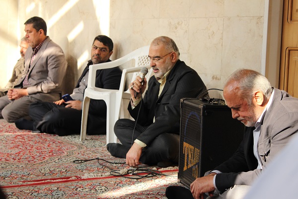 تصاویر بازدید جمعی از کارکنان و اعضای مراکز فرهنگی از مرکز فرهنگی دفاع مقدس