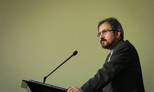 قاسمی درگذشت «ناصر ملک مطیعی» را تسلیت گفت