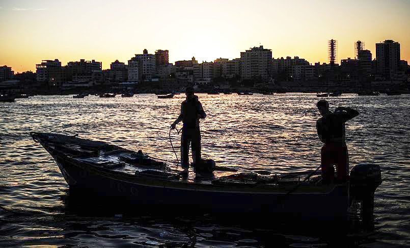 سه ماهیگیر فلسطینی توسط نظامیان صهیونیست بازداشت شدند