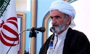 قدردانی امام جمعه سنندج از حضور مردم در کنار خانواده‌های جانباختگان تصادف اخیر