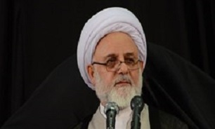 دشمن وارد جنگ اقتصادی با ایران شده است/ لزوم تغییر در تیم اقتصادی‌ دولت